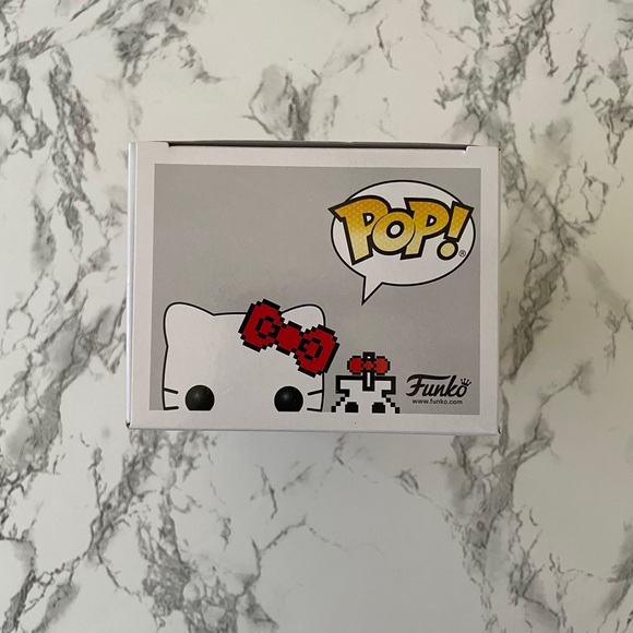 Hello Kitty Funko Pop 31 - Picture 6 of 7